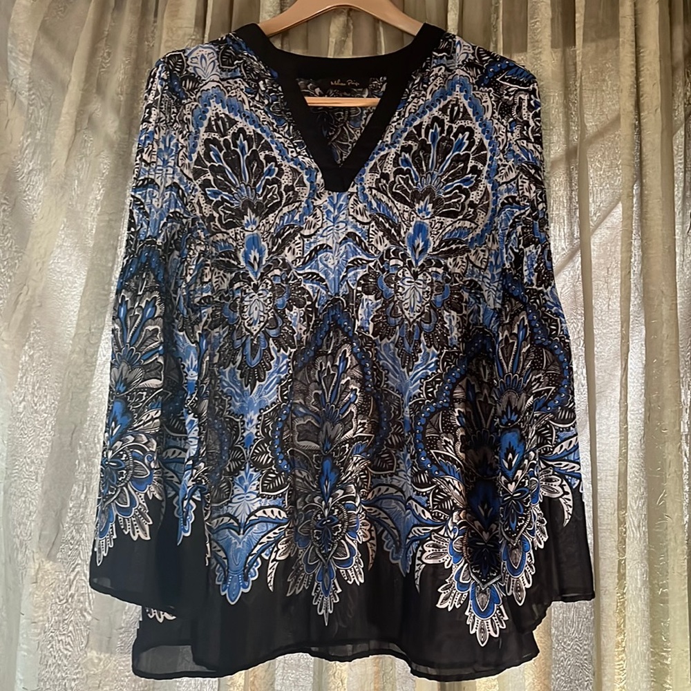SOLD Melissa Paige Black & Blue Crinkled Long Sleeved Blouse